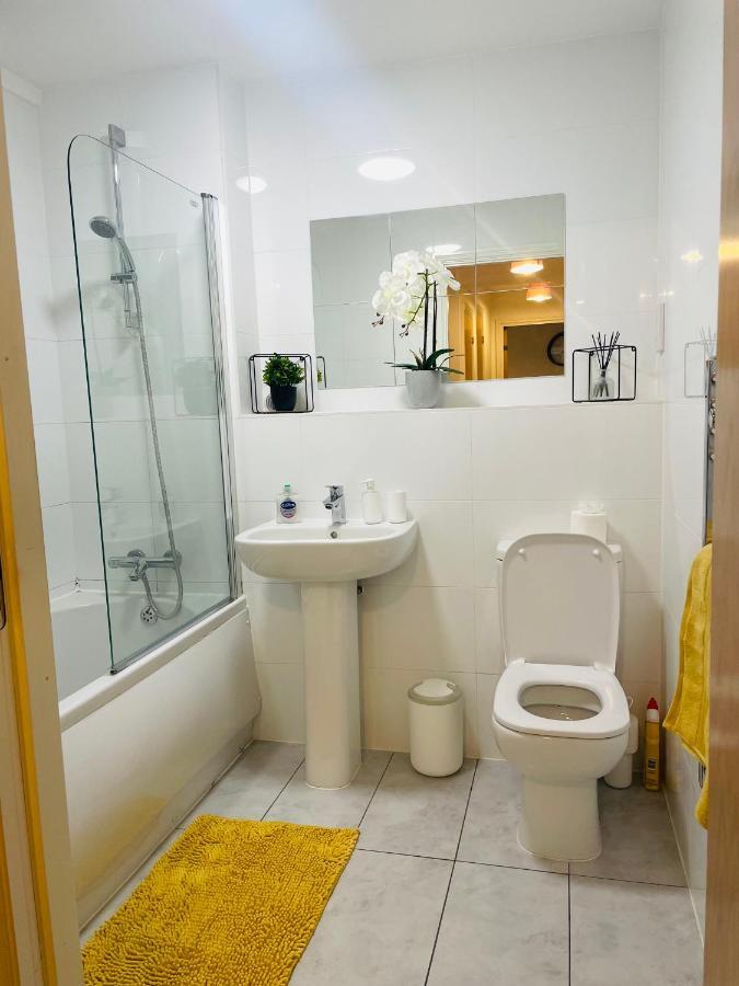 #0509 Two Bedroom Serviced Apartment- Free Parking Derby Luaran gambar